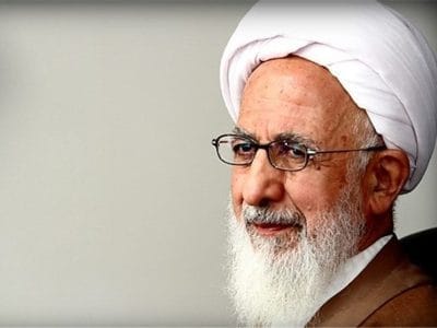 اگر واقعاً مردم نهی از منکر بخواهند بکنند اول با بی اعتنایی به او نگاه کنند