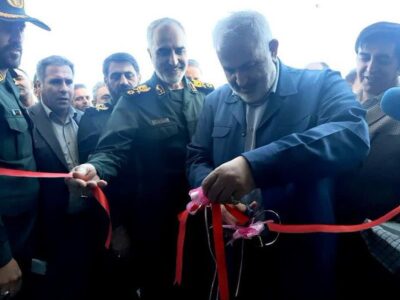 وزیر نیرو ۸۸۰۰ میلیارد تومان طرح صنعت آب و برق لرستان را افتتاح کرد